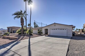 Interior - Private Pool & Hot Tub: Havasu Getaway! (Lake Havasu City)