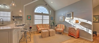 Seaside Cottage w/ Private Pier - 3 Miles to Beach