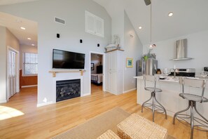 Interior - Seaside Cottage w/ Private Pier - 3 Miles to Beach (Buxton)