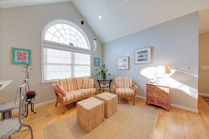 Cottage (1 Bedroom) | Interior - Seaside Cottage w/ Private Pier - 3 Miles to Beach (Buxton)