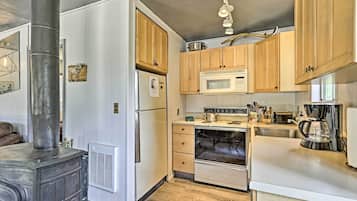 House (1 Bedroom) | Interior