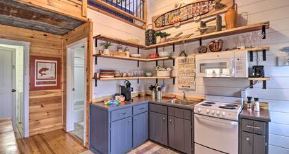 Cheery Pet-friendly Studio w/ Shared Fire Pit