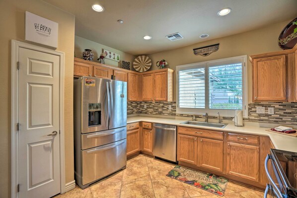 House (2 Bedrooms) | Interior - Luxe Anthem Home w/ Grilling Patio Near Hiking! (Phoenix)