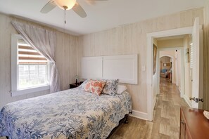 Cottage (2 Bedrooms) | Interior