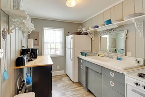 Cottage (2 Bedrooms) | Interior