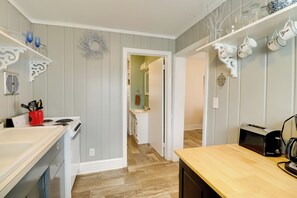 Cottage (2 Bedrooms) | Interior