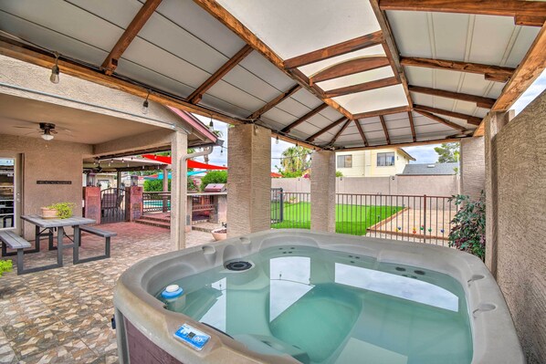 House (4 Bedrooms) | Interior - Relaxing Phoenix House w/ Hot Tub & Heated Pool! (Phoenix)