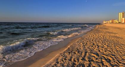 Orange Beach Family Duplex w/ Deck < 1 Mi to Shore