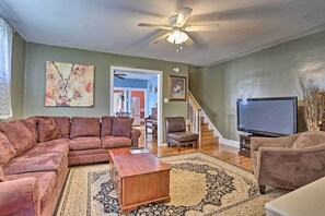 House (3 Bedrooms) | Front of property