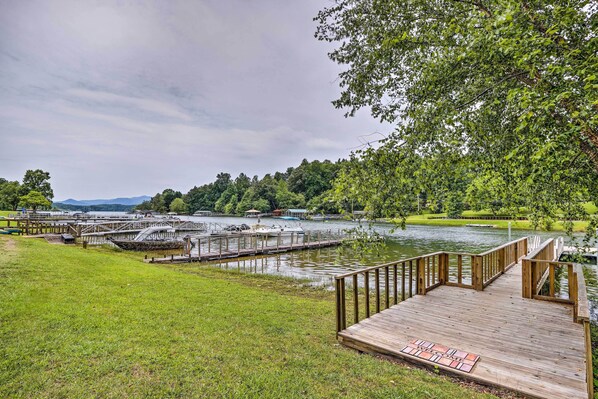 House (3 Bedrooms) | Interior - Lake Chatuge Retreat w/ Dock & Mtn Views! (Hayesville)