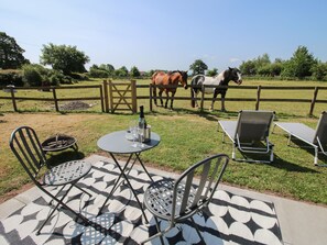 Cottage | Property grounds - Thimble Cottage (Telford)