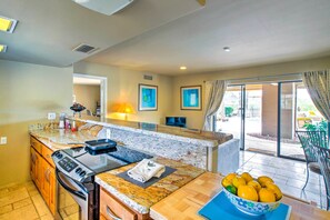 Apartment (1 Bedroom) | Interior - Carefree Casita w/ Outdoor Pool & Mountain View! (Carefree)