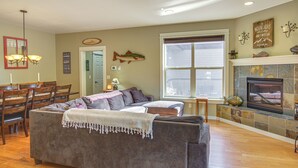 Apartment (4 Bedrooms) | Front of property