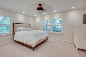 Casa (3 Bedrooms) | 3 quartos, ferros/tábuas de passar roupa, roupa de cama