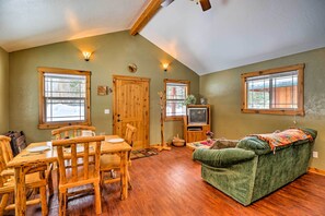 Casa (2 Bedrooms) | Interior