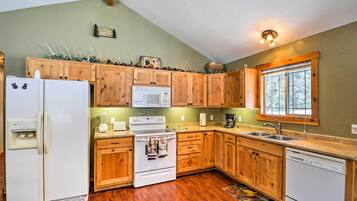 Rumah (2 Bedrooms) | Interior