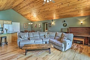 House (3 Bedrooms) | Interior - Private Bryson City Ranch Retreat w/ Mtn Views! (Bryson City)