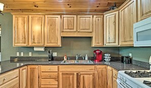 House (3 Bedrooms) | Bahagian dalam