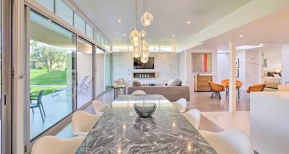 Luxe Palm Desert Home: Patio, Grill & Mtn Views!
