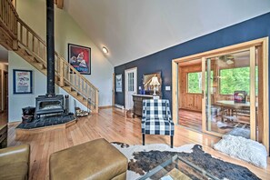 House (3 Bedrooms) | Interior