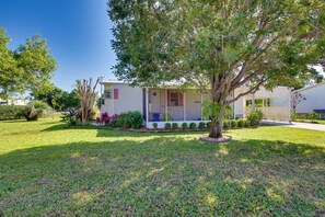 Interior - Sebastien Cottage w/ Screened Porch, 5 Mi to Beach (Sebastian)