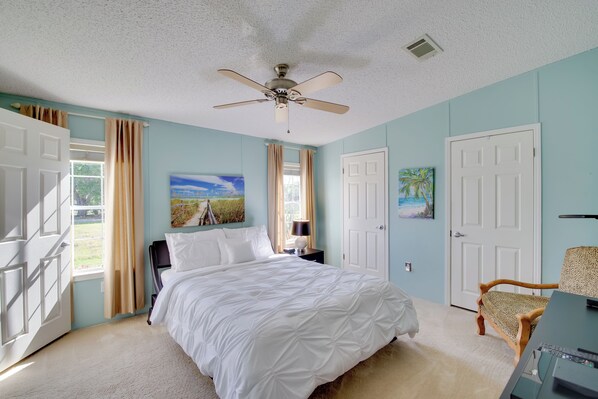 Interior - Sebastien Cottage w/ Screened Porch, 5 Mi to Beach (Sebastian)