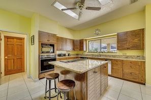 House (5 Bedrooms) | Interior - Pool & Game Room: Waterfront Harlingen Home (Harlingen)