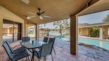 House (5 Bedrooms) | Bahagian dalam