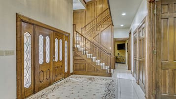 House (5 Bedrooms) | Bahagian dalam