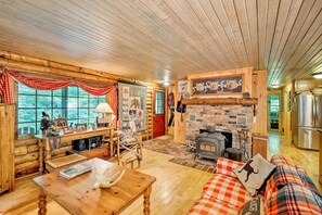House (3 Bedrooms) | Interior - Private Wooded Cabin, 8 Mi to Sundance Ski & Town! (Wilmington)