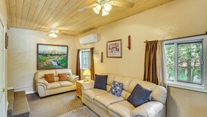 Casa (2 Bedrooms) | Interior