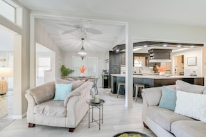 Casa (2 Bedrooms) | Interior