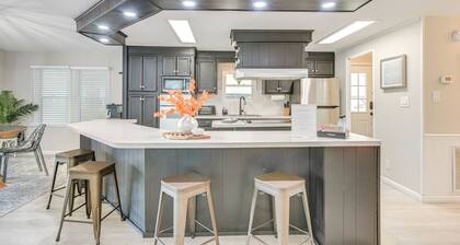 Deck & Pool Access: Myrtle Beach Getaway