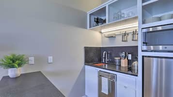 Apartment (1 Bedroom) | Interior