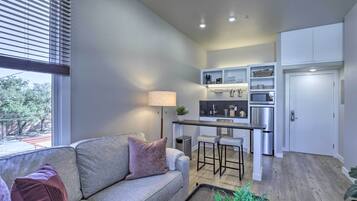 Apartment (1 Bedroom) | Interior