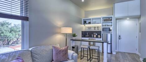 Apartment (1 Bedroom) | Interior