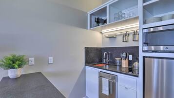 Apartment (1 Bedroom) | Interior