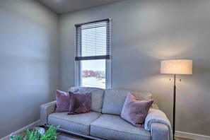 Interior - San Marcos Apartment w/ Off-street Parking! (San Marcos)
