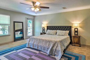 3 bedrooms, iron/ironing board, bed sheets - Stunning Hutto Home < 1 Mi to Historic Dtwn! (Hutto)