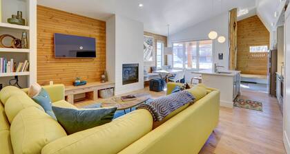 Fireplace & Deck: Modern Cabin in Grand Lake!
