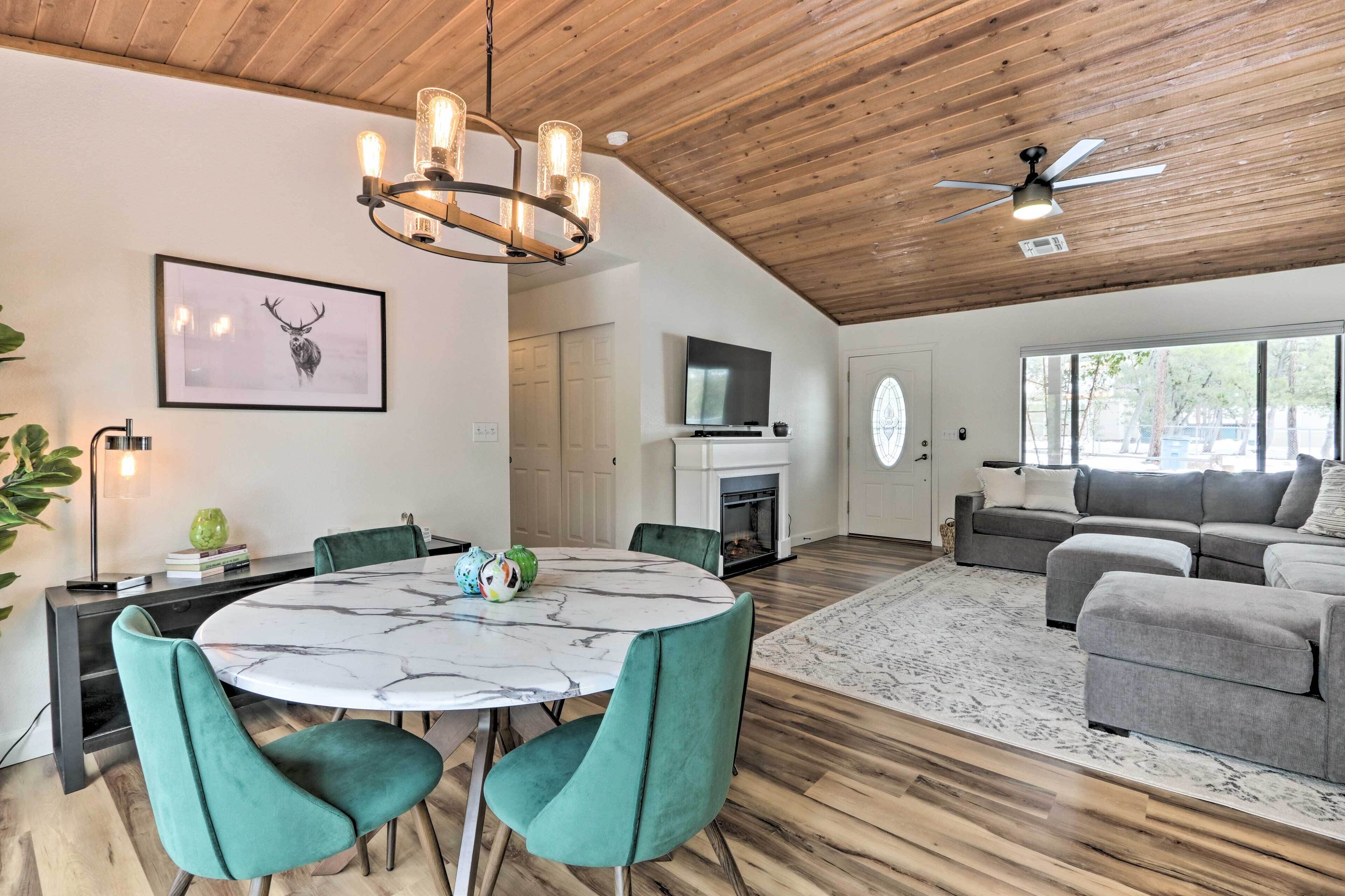 House (2 Bedrooms) | Depan hartanah