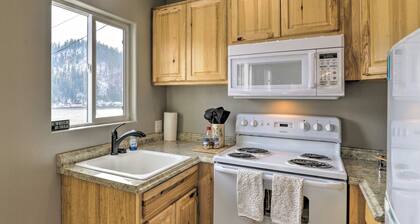 Lake Loon 'hillside' Cottage w/ Private Deck!