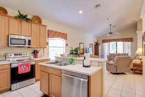 House (4 Bedrooms) | Interior