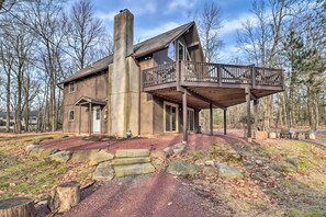 Interior - Lake Harmony Access: Home w/ Game Room + Fire Pit! (Lake Harmony)
