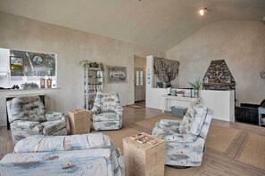 House (3 Bedrooms) | Interior - Oceanside Getaway w/ Beach Access & Home Gym! (Coos Bay)