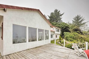 House (3 Bedrooms) | Interior - Oceanside Getaway w/ Beach Access & Home Gym! (Coos Bay)
