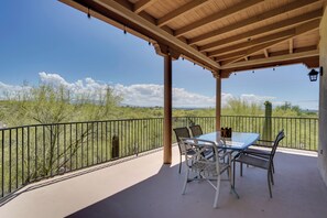 Interior - Updated Tucson Home w/ Panoramic Mtn Views & Pool! (Tucson)