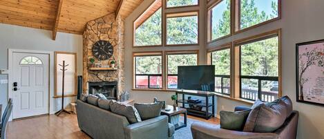 House (2 Bedrooms) | Interior