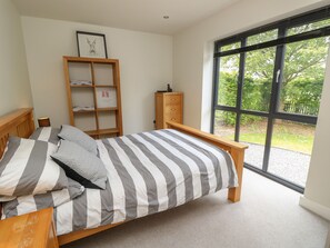3 bedrooms, individually decorated, individually furnished, free WiFi - Appletree Cottage (Fordingbridge)