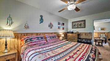 House (2 Bedrooms) | 2 bedrooms, bed sheets